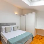 Rent 1 bedroom house of 45 m² in Porto