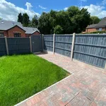 Rent 4 bedroom house in East Midlands