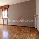 Affitto 3 camera appartamento di 105 m² in Parma