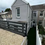 Rent 4 bedroom flat in Wales