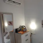 Rent 1 bedroom apartment of 15 m² in Granada