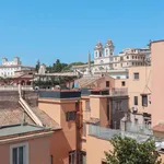 Rent 6 bedroom apartment of 150 m² in Rome