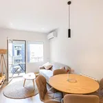 Rent 3 bedroom apartment in Barcelona