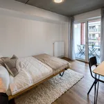 Miete 4 Schlafzimmer wohnung von 10 m² in Frankfurt