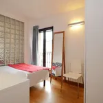 Rent a room of 90 m² in barcelona