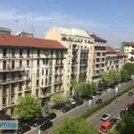 Rent 4 bedroom apartment of 80 m² in Milan