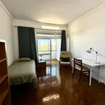 Rent 3 bedroom apartment in Lisbon