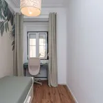 Rent a room in lisbon