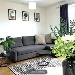 Rent 2 bedroom flat in London