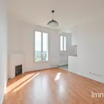 Rent 2 bedroom apartment of 34 m² in MONTROUGE