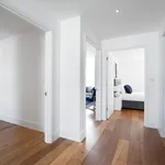 Rent 2 bedroom flat of 1012 m² in London