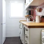 Rent a room of 80 m² in valencia