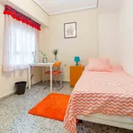 Rent 5 bedroom apartment in Valencia