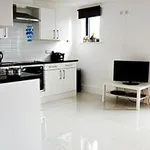 Rent 3 bedroom apartment in Yorkshire And The Humber