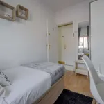 Rent a room of 120 m² in madrid