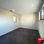 Rent 3 bedroom house in Farrer