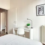 Rent 2 bedroom apartment in Milan