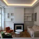 Rent 1 bedroom apartment of 63 m² in Bordeaux