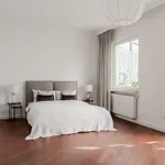 Rent 3 bedroom apartment of 145 m² in Warsaw