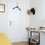 Rent a room of 100 m² in madrid