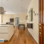 Rent 4 bedroom apartment of 65 m² in Milan