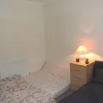 Rent 4 bedroom house in Wales