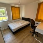 Rent 5 bedroom flat in West Midlands