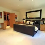 Rent 7 bedroom house in Hertsmere