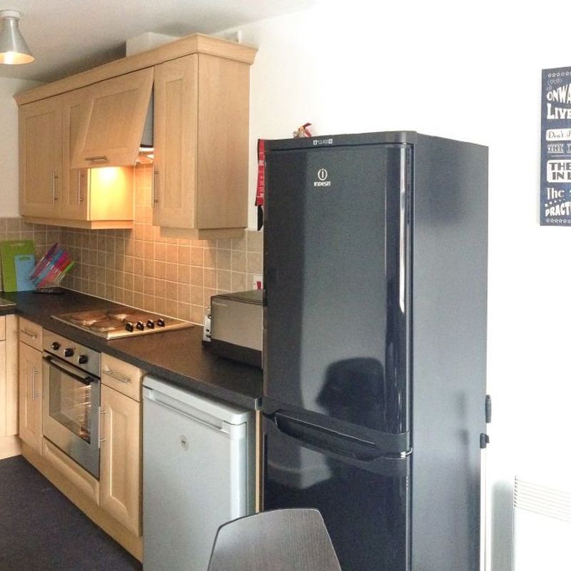 Large One bedroom apartment (Has an Apartment) Latchford