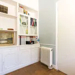 Rent a room of 150 m² in madrid