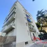 Affitto 3 camera appartamento di 81 m² in Genoa