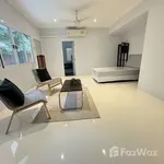 Rent 5 bedroom house of 360 m² in Bangkok