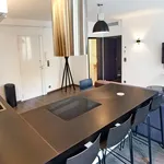 Appartement de 646 m² avec 2 chambre(s) en location à Cannes