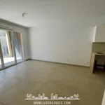 Rent 2 bedroom apartment of 39 m² in Cogolin