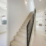 Rent 4 bedroom apartment of 232 m² in Austin