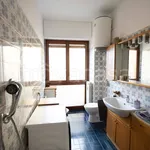 Rent 4 bedroom apartment of 100 m² in Milano