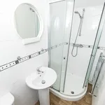 Rent 6 bedroom house in Leeds