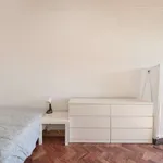 Rent a room in lisbon