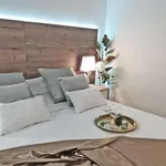 Rent 1 bedroom apartment of 54 m² in barcelona