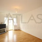 Rent 2 bedroom apartment of 65 m² in Prague