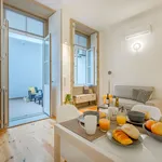 Rent 1 bedroom apartment of 50 m² in Porto