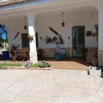 Rent 3 bedroom house of 100 m² in Felline