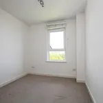 Rent 2 bedroom flat in Renfrewshire