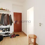 Pronajměte si 2 ložnic/e byt o rozloze 63 m² v Prague