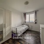 Appartement de 82 m² avec 3 chambre(s) en location à LYONT