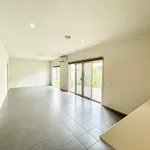 Rent 4 bedroom house in Caroline Springs