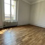 Appartement de 95 m² avec 4 chambre(s) en location à Reims