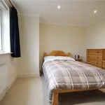 Rent 2 bedroom flat of 65 m² in Surrey