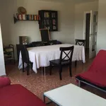 Rent a room of 130 m² in valencia