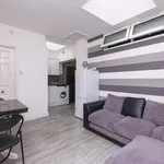 Rent 5 bedroom flat in South West England